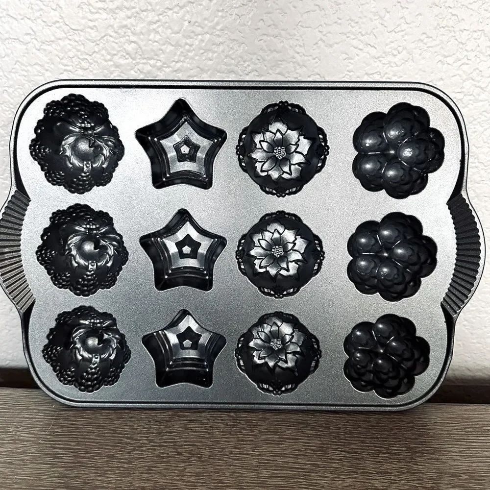 Nordic Ware Holiday Mini Muffin Pan Christmas Baking Dish